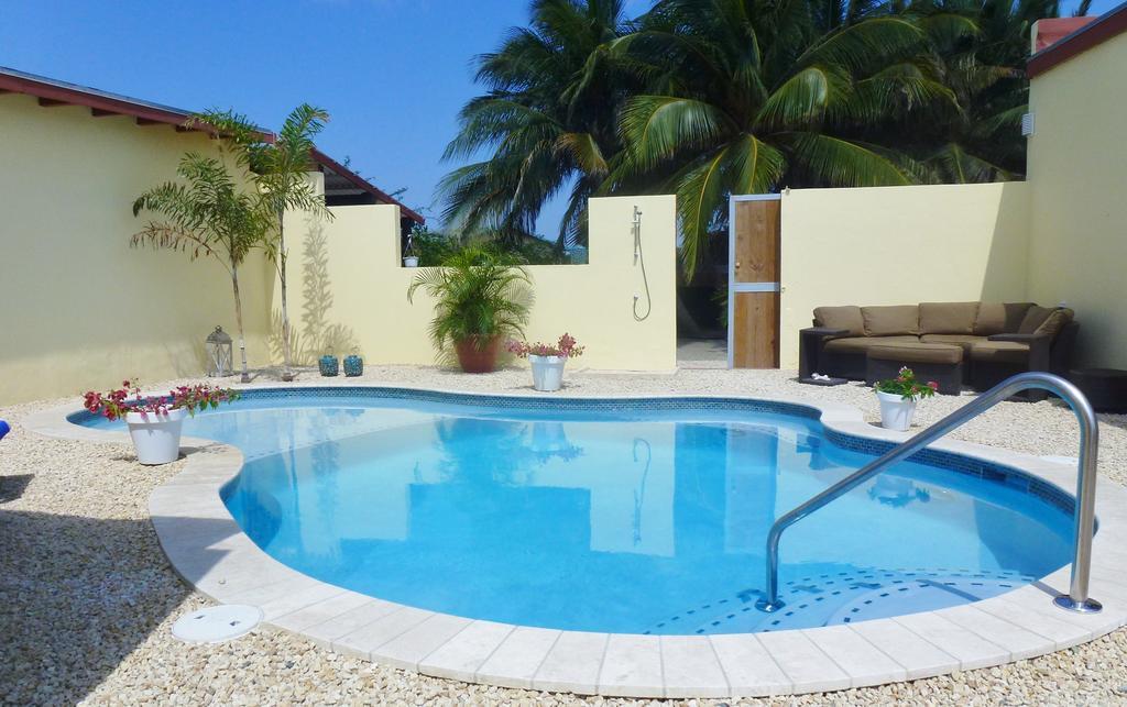 Apartamento Bubali Gardens Palm Beach Habitación foto